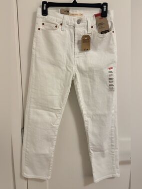 NWT Levi's White Wedge Straight Jeans - size 28x26